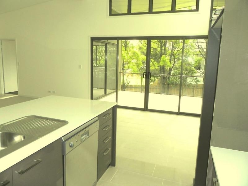 Unit 1 and 2/15 Bruce Street, Chermside QLD 4032