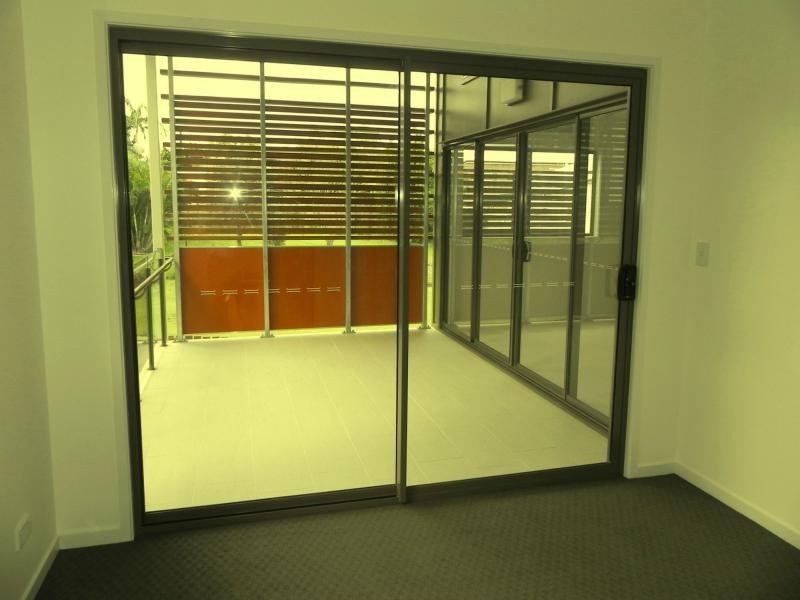 Unit 1 and 2/15 Bruce Street, Chermside QLD 4032