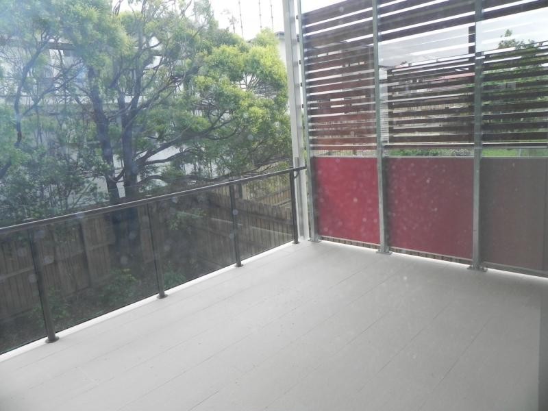 Unit 1 and 2/15 Bruce Street, Chermside QLD 4032