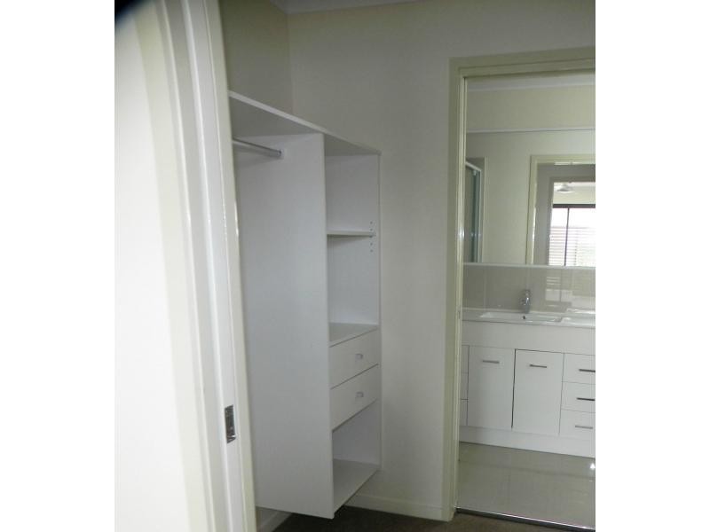 9 Bruce Street, Chermside QLD 4032