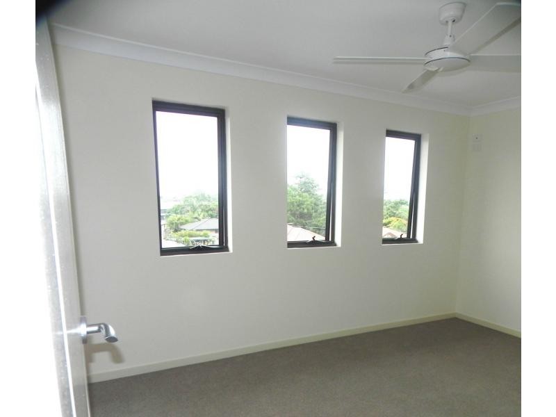 9 Bruce Street, Chermside QLD 4032