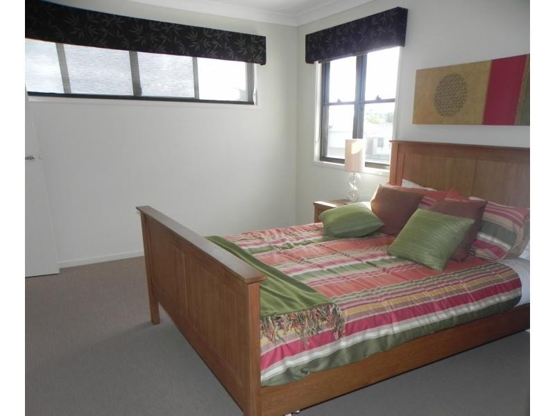 North Lakes QLD 4509