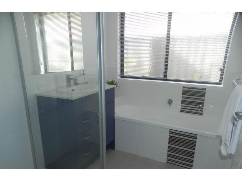 North Lakes QLD 4509