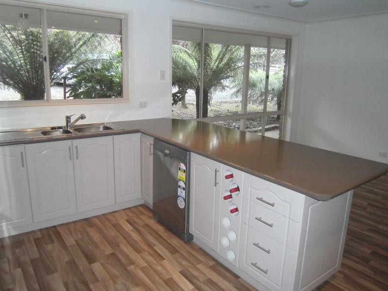 35 Bayard Drive, Pakenham Upper VIC 3810