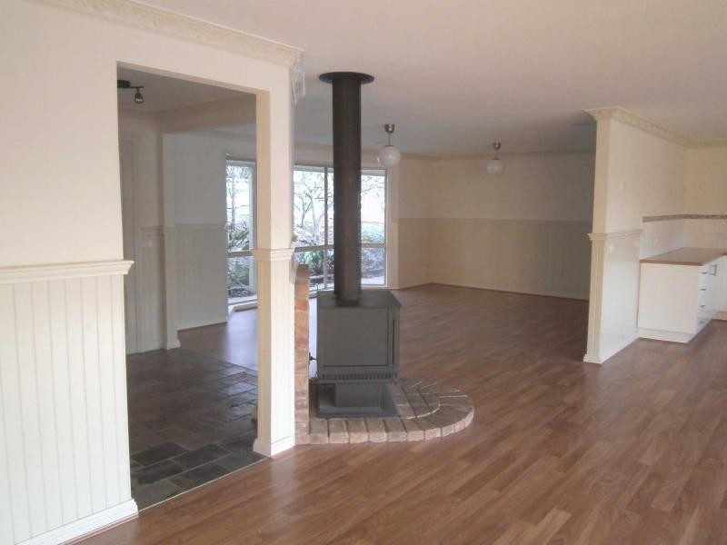 35 Bayard Drive, Pakenham Upper VIC 3810