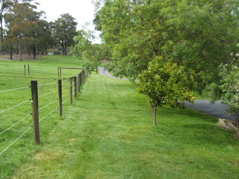 255 Mann Road, Pakenham Upper VIC 3810