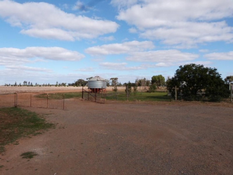 5790 Donald Swan Hill Road, Dumosa VIC 3527