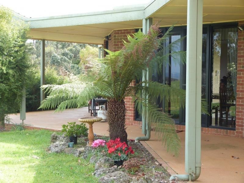 105 Mann Road, Pakenham Upper VIC 3810