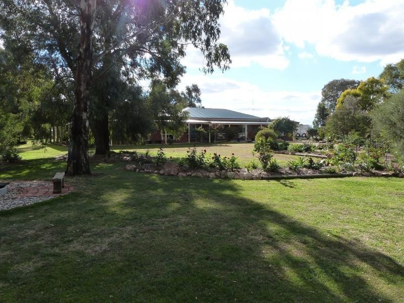 855 Murchison Tatura Road, Dhurringile VIC 3610