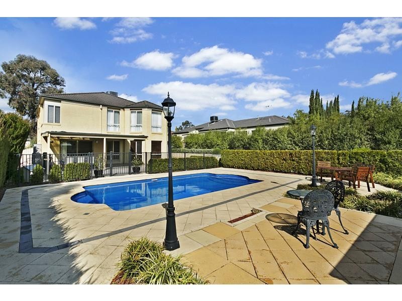 16 Currawong Court, Kennington VIC 3550