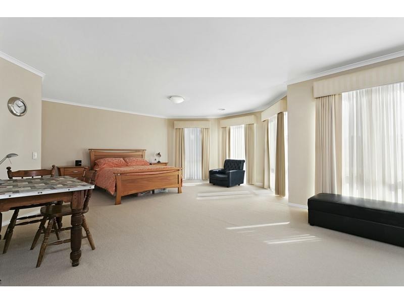 16 Currawong Court, Kennington VIC 3550