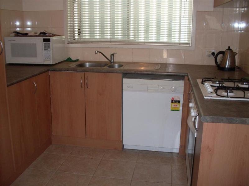 Villa 8/20 Glencoe Street, Kennington VIC 3550