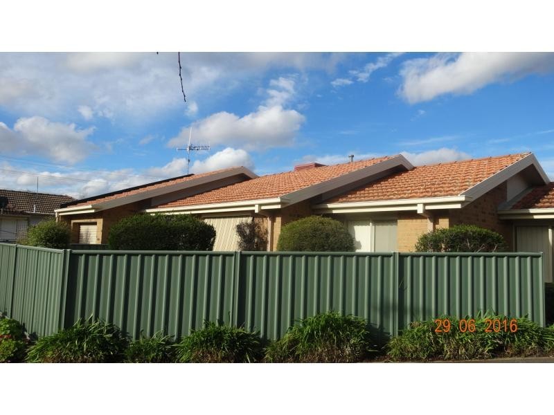 Villa 8/20 Glencoe Street, Kennington VIC 3550