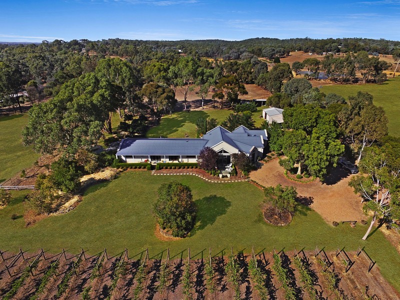 384 Tannery Lane, Strathfieldsaye VIC 3551