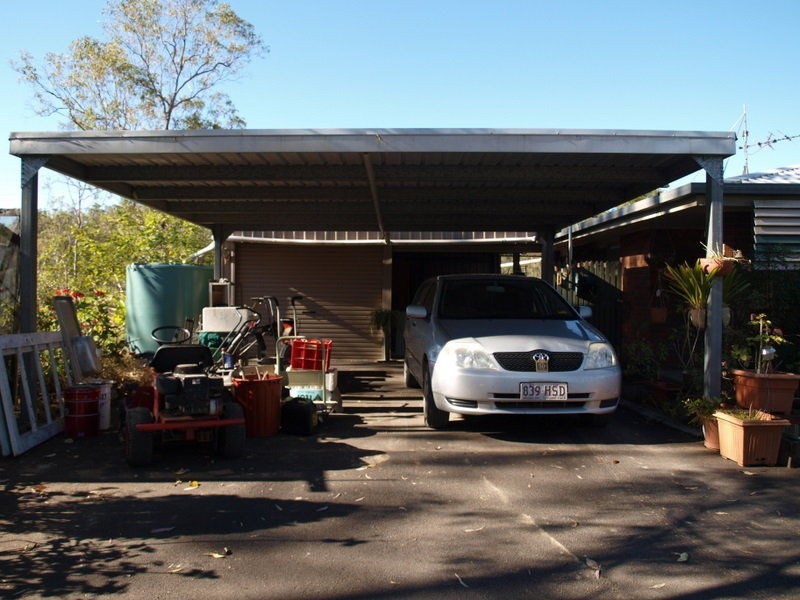 32 School Street, Mount Chalmers QLD 4702