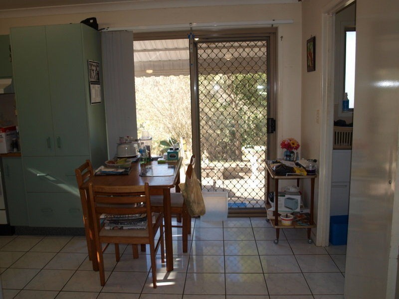 32 School Street, Mount Chalmers QLD 4702