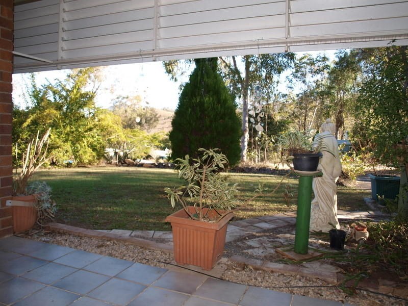 32 School Street, Mount Chalmers QLD 4702