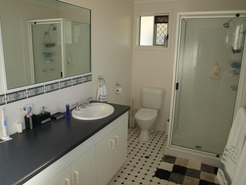 905 Norman Road, Parkhurst QLD 4702