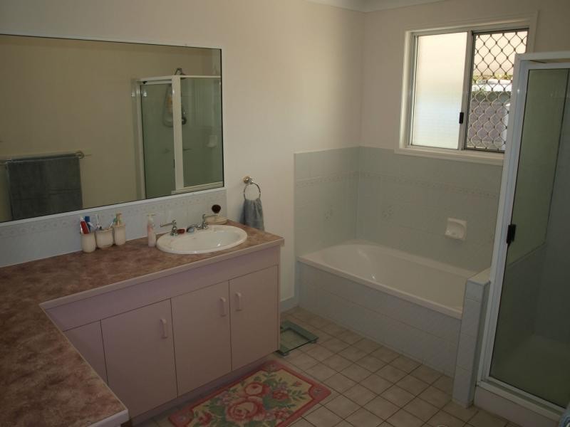 905 Norman Road, Parkhurst QLD 4702