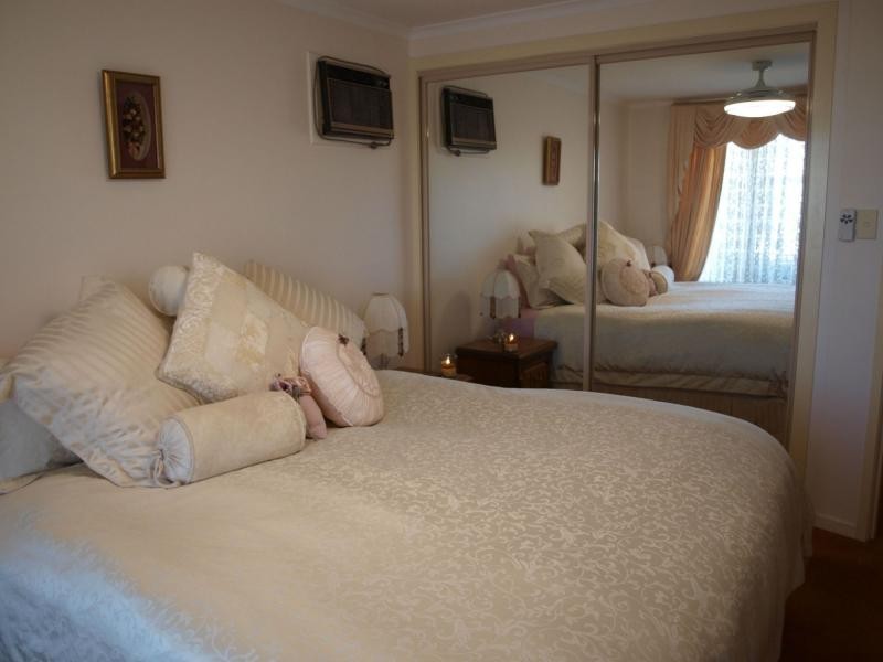 51 Staal Crescent, Emerald QLD 4720