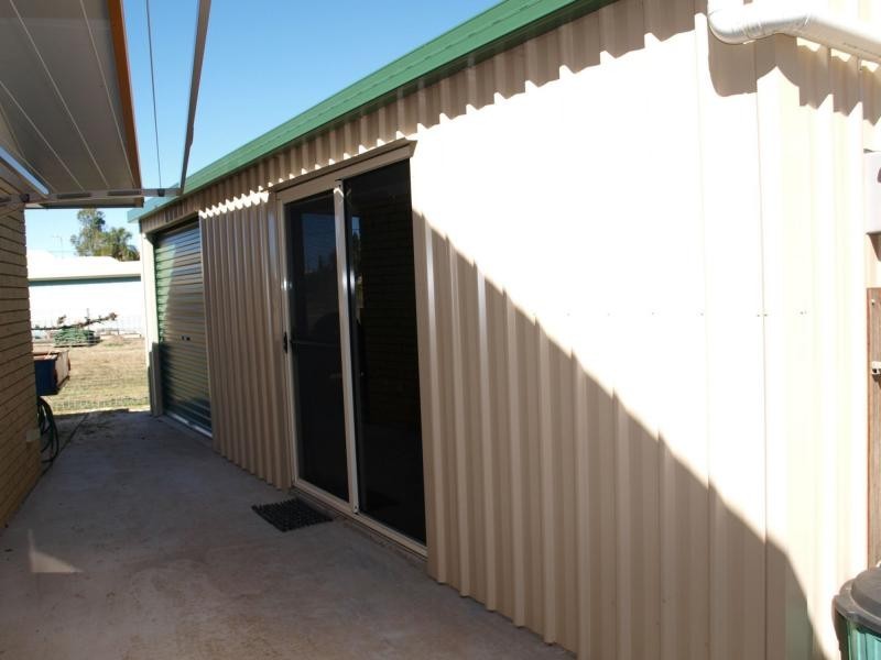 51 Staal Crescent, Emerald QLD 4720