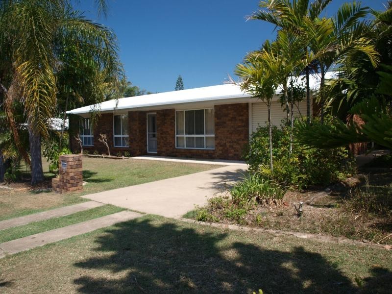 8 Thomas Street, Emu Park QLD 4710