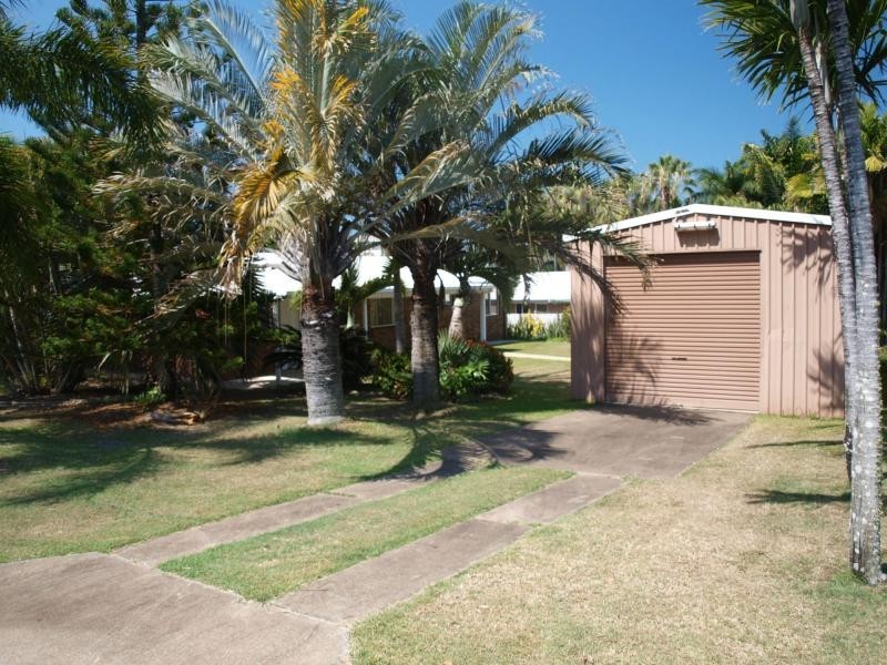8 Thomas Street, Emu Park QLD 4710