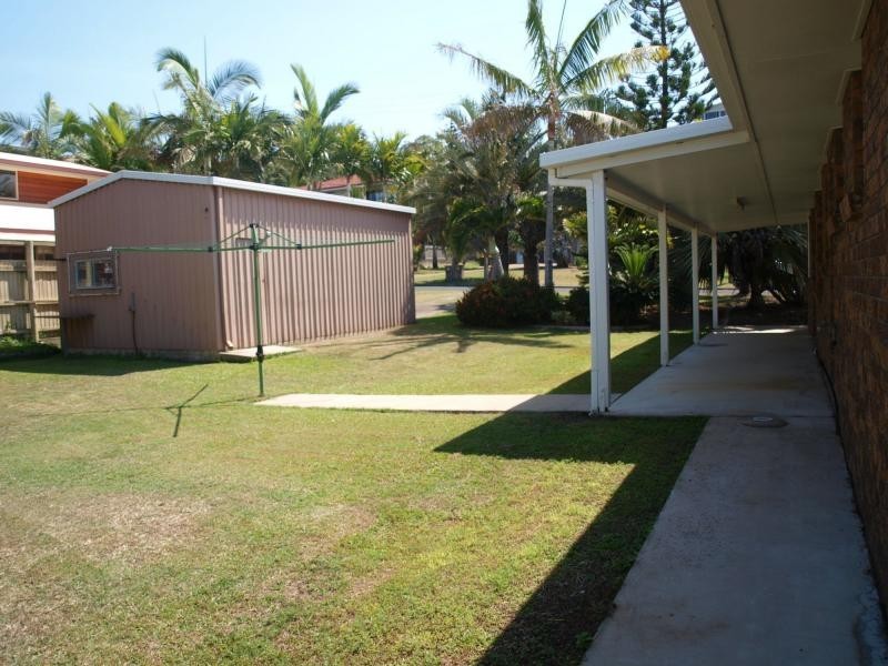 8 Thomas Street, Emu Park QLD 4710