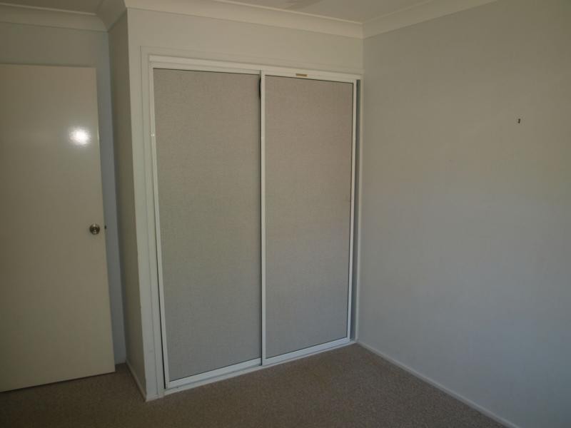 8 Thomas Street, Emu Park QLD 4710
