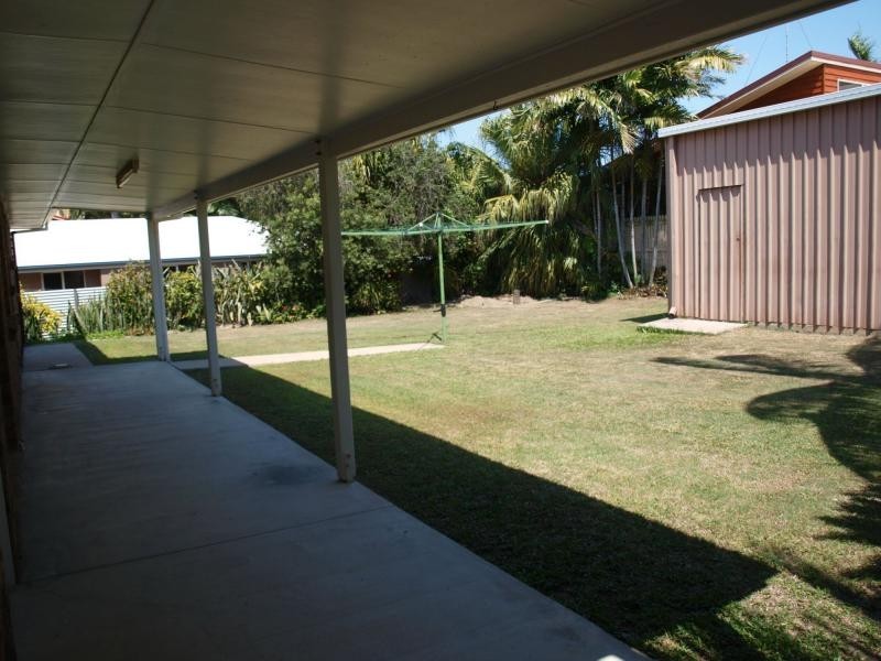 8 Thomas Street, Emu Park QLD 4710