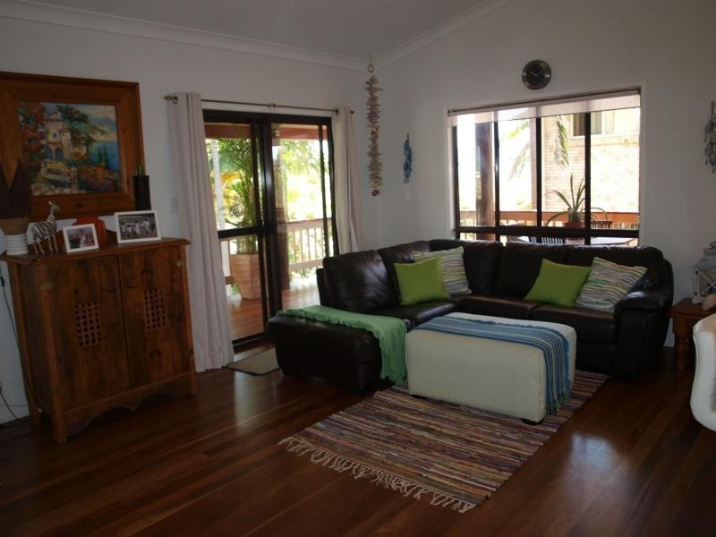 4 Thomas Street, Emu Park QLD 4710