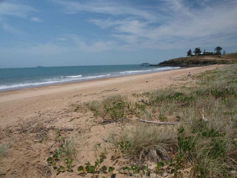 4 Thomas Street, Emu Park QLD 4710