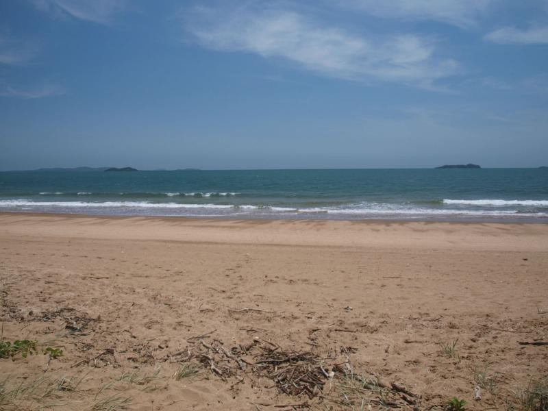 4 Thomas Street, Emu Park QLD 4710