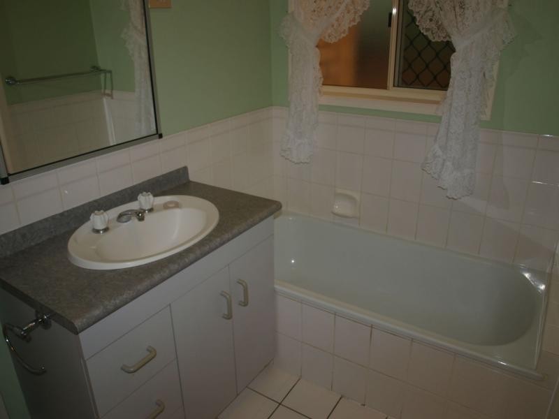 15 Vernon Street, Emu Park QLD 4710