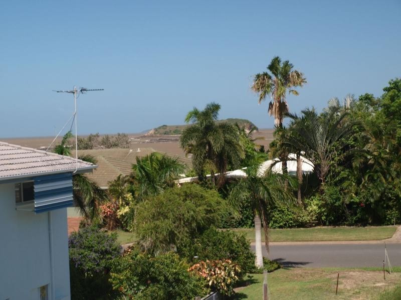 59 Reef Street, Zilzie, Emu Park QLD 4710