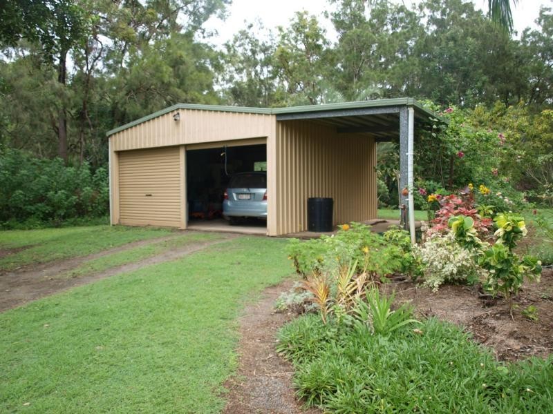 9 Clinton Road, Cawarral QLD 4702