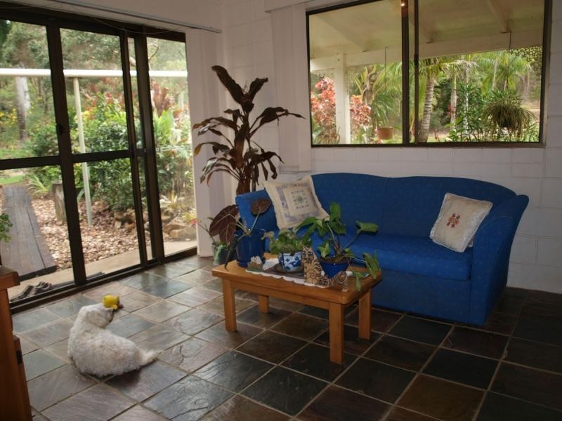 9 Clinton Road, Cawarral QLD 4702