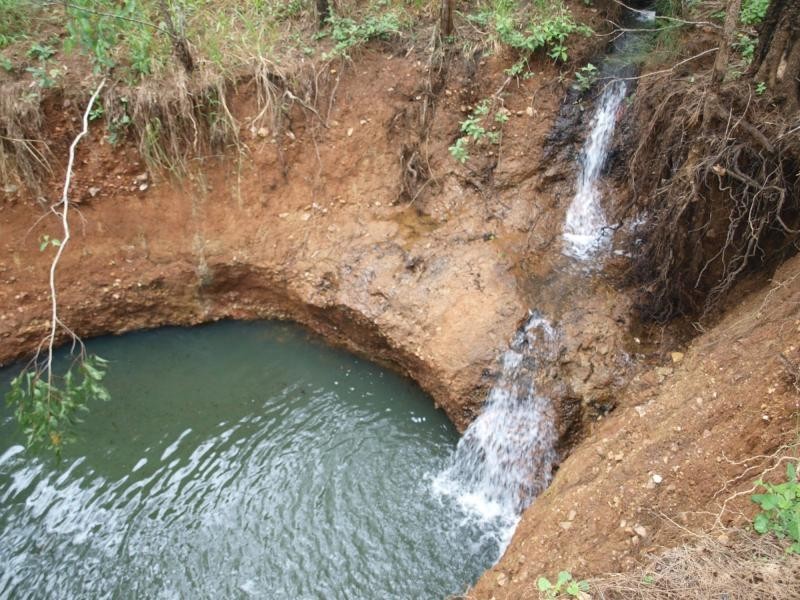 9 Clinton Road, Cawarral QLD 4702