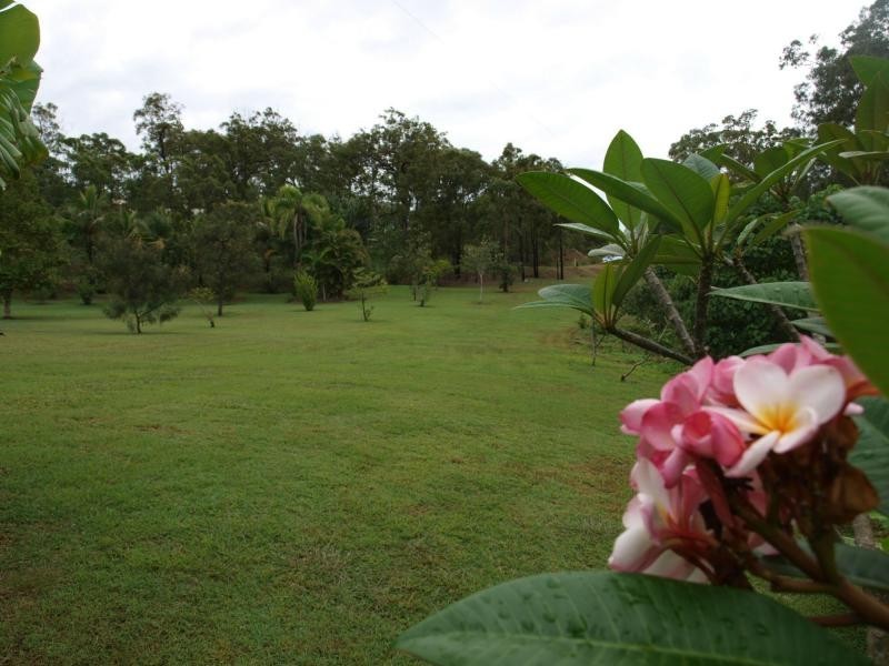 9 Clinton Road, Cawarral QLD 4702