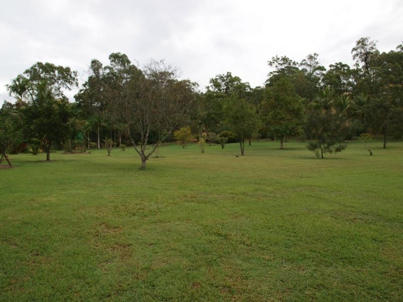 9 Clinton Road, Cawarral QLD 4702