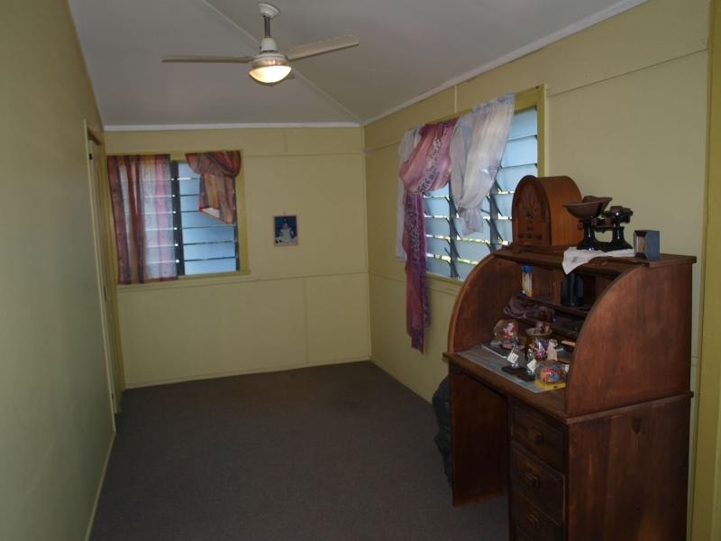 23 Roden Street, Keppel Sands QLD 4702