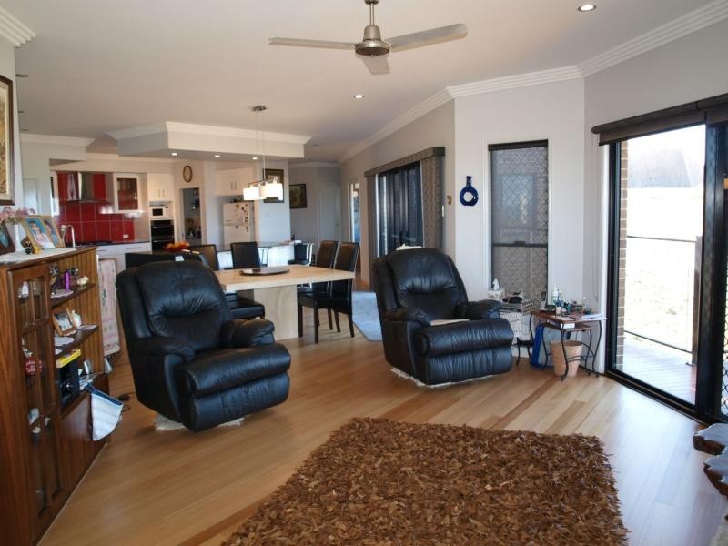 11 Livistonia Crescent, Emu Park QLD 4710