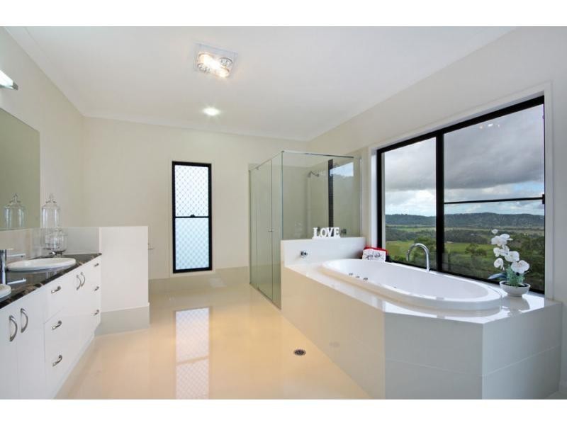 71 Skybolt Road, Valdora QLD 4561