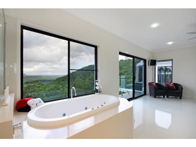 71 Skybolt Road, Valdora QLD 4561