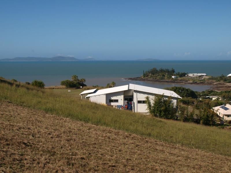 9 Livistonia Crescent, Tanby Point Estate, Emu Park QLD 4710
