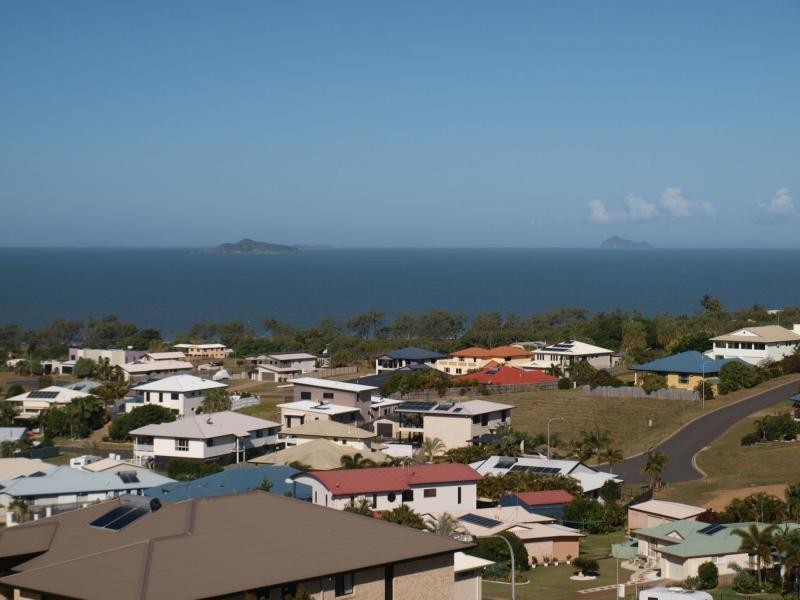 9 Livistonia Crescent, Tanby Point Estate, Emu Park QLD 4710