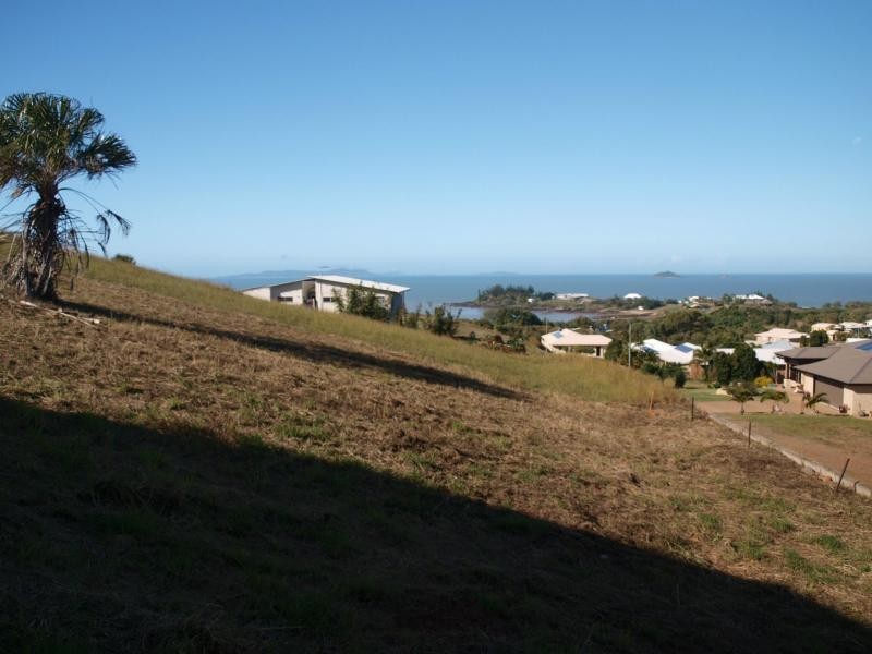 9 Livistonia Crescent, Tanby Point Estate, Emu Park QLD 4710