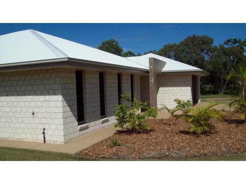 3 Webb Place, Barmaryee QLD 4703