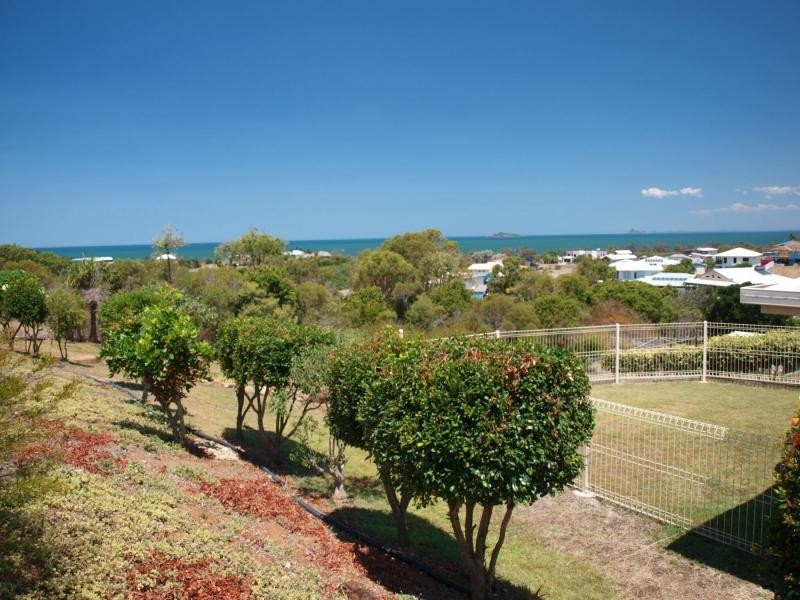 6 White Haven Court, Emu Park QLD 4710