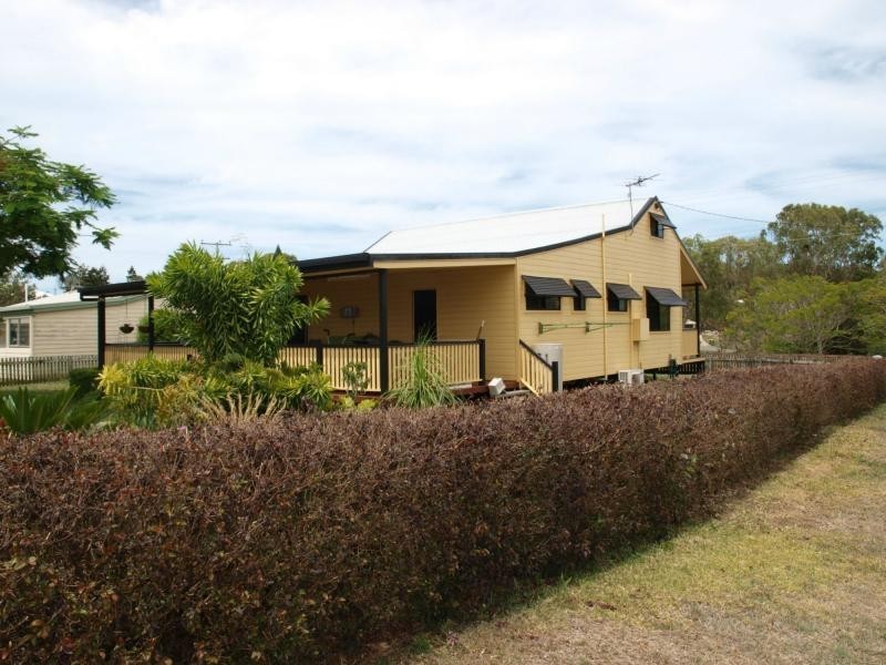 12 Hartley Street, Emu Park QLD 4710